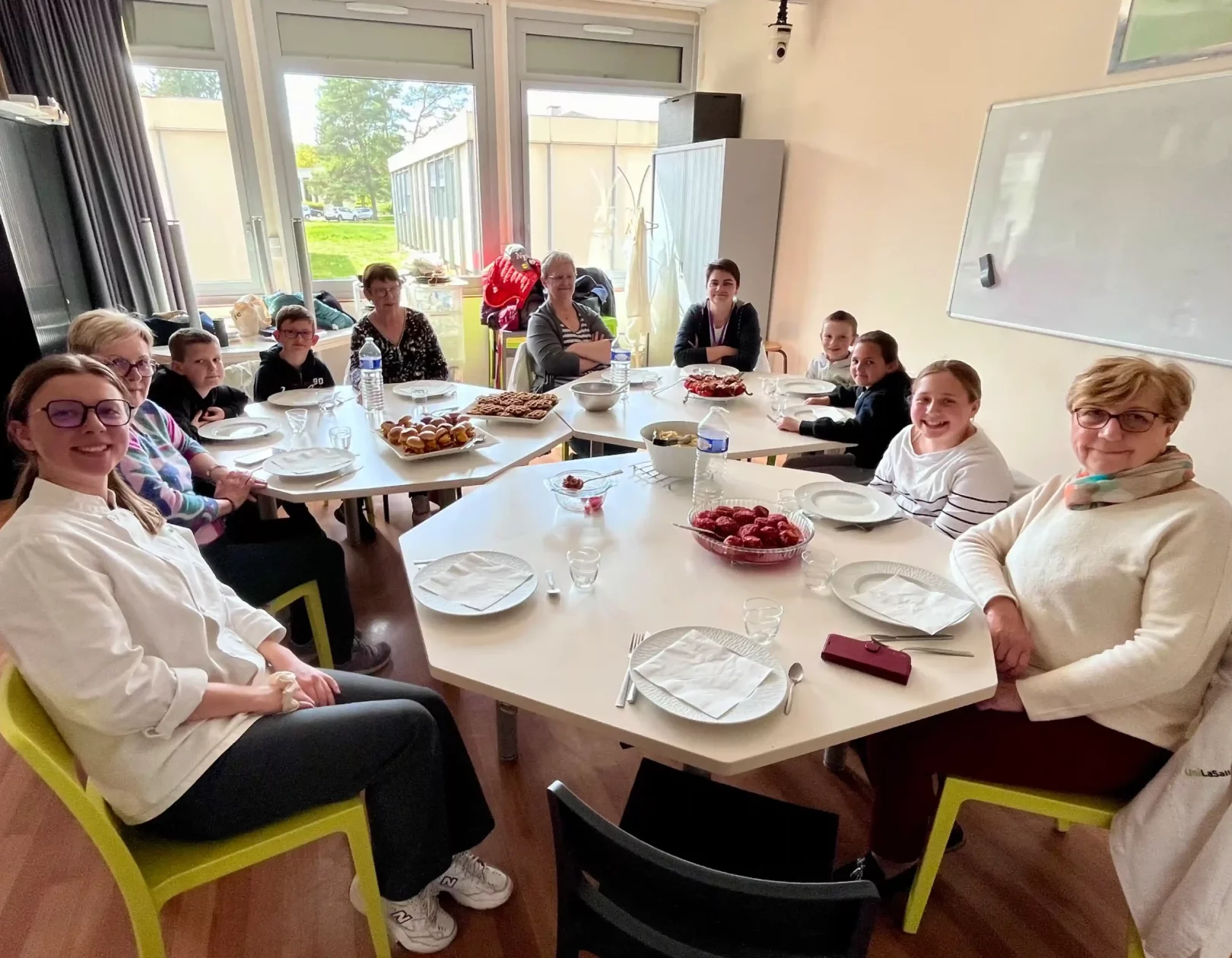 photo-groupe-atelier-intergénérationnel-17042025